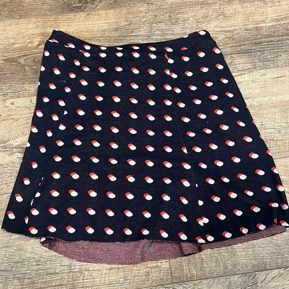 Skirt size small great for fall! BCBG.
